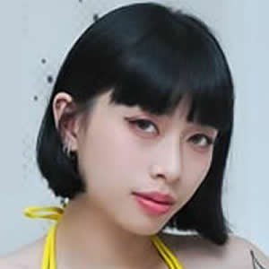 玥可岚(杨桃)个人资料照片