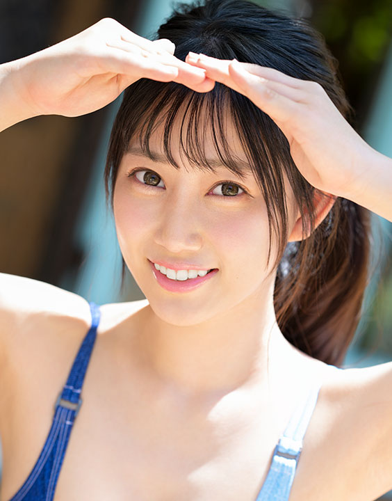 夏空梨花